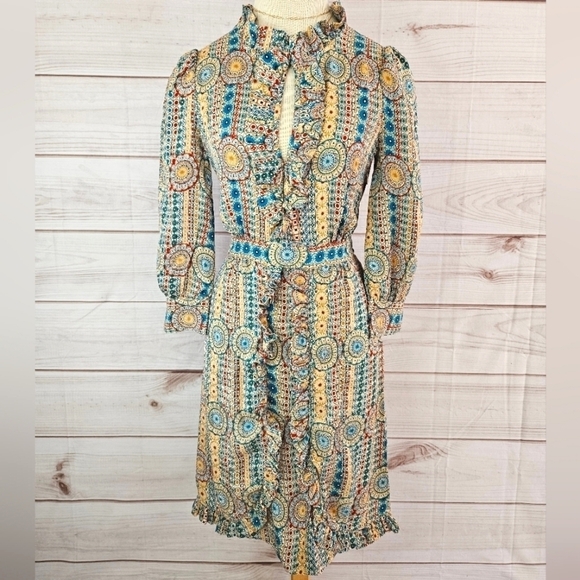 Marc Jacobs Floral and Paisley Print Ruffle Silk Dress in Cream and Green Size 6 - Picture 2 of 14
